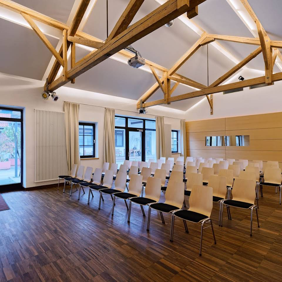 Rows seating arrangement